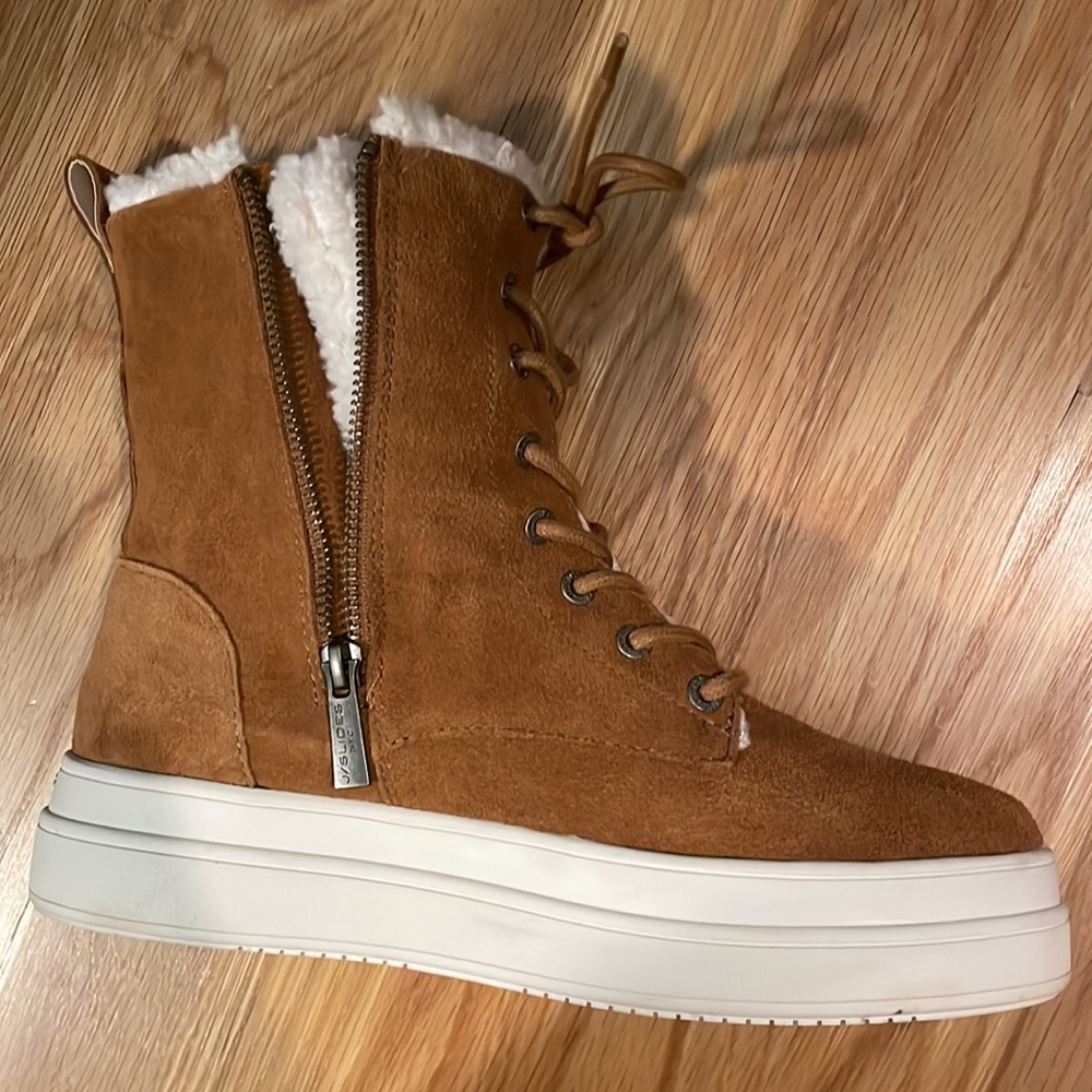 Jslides Torrie Water Resistant Boot - image 6